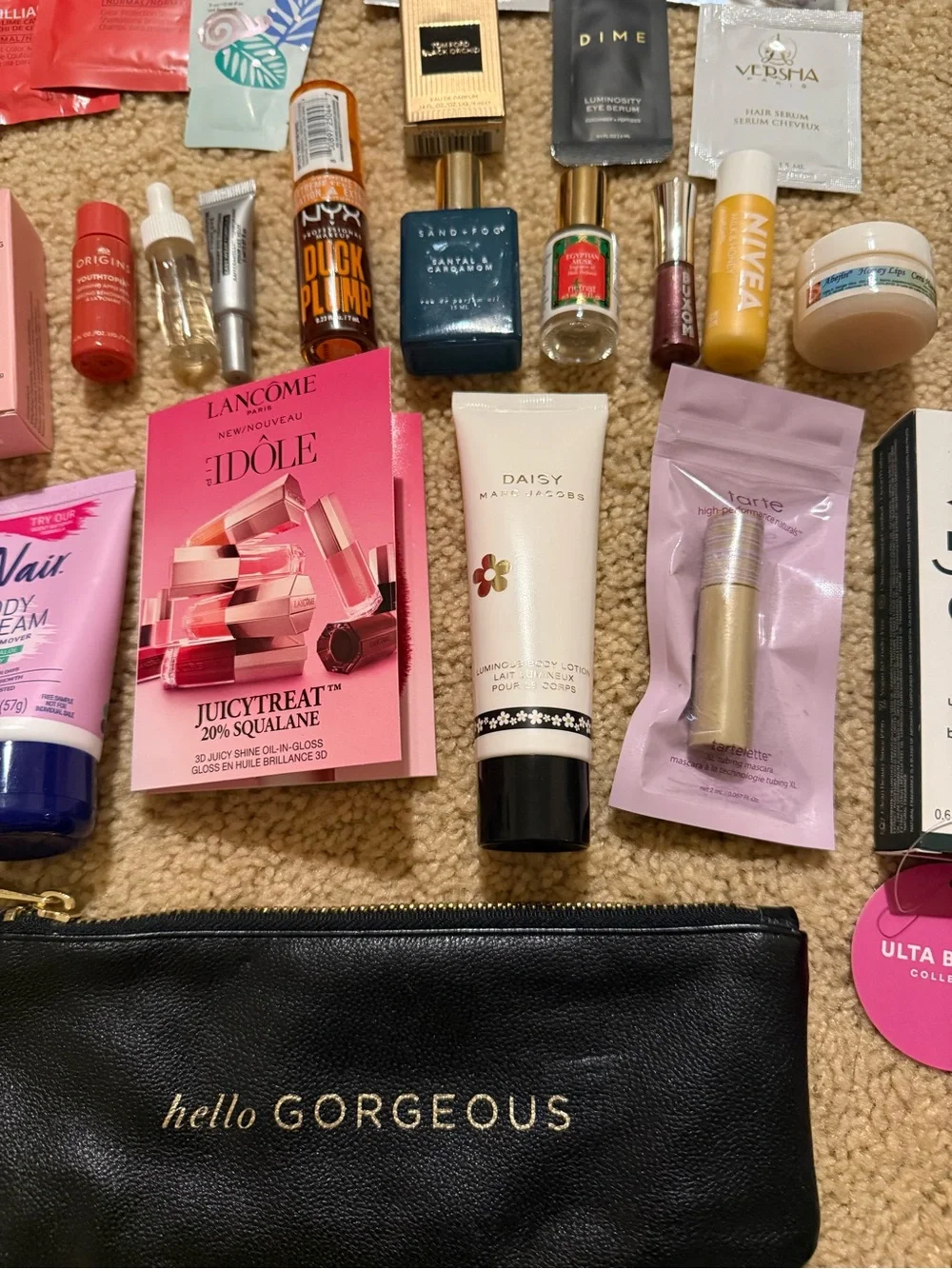 **NEW** Bundle of Beauty Products/Bags